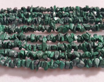 Malachite Chips , Length 35"