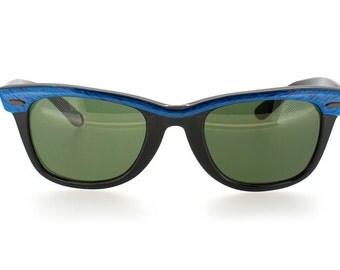 Items similar to Vintage Wayfarer Sunglasses Turquoise