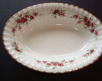 Paragon COUNTRY FAIR Oval Vegetable / Serving Bowl