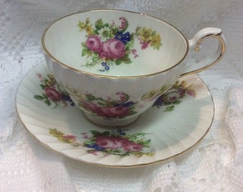 Royal Winchester English Bone China Vintage by TeacupsAndVintage