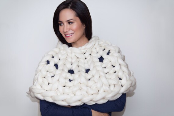 WozWoz Women's Polo Neck Knit Poncho Cape Jumper + Arm Warmer Fingerless Gloves $ 39 out of 5 stars Puli. Women's Versatile Knitted Scarf with Buttons Shawl Poncho Cape Cardigan. from $ 14 99 Prime. out of 5 stars I VVEEL. Women's Knitted Cashmere Turtleneck Poncho Wrap Sweater Cape.
