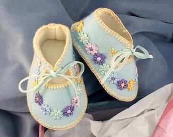 Spring Baby Blue 100% Wool Felt Baby Shoes. Fully Lined. Gift Boxed. 0-3 months OOAK