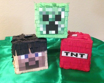 Minecraft Mini Pinata. Sets of 6 units. Minecraft parties supplies. Party decorations and supplies. Souvenirs