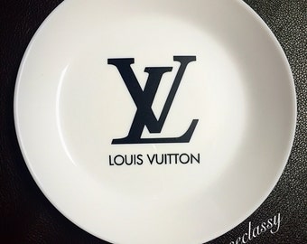 Items similar to Louis Vuitton Stencil for cake decorating or any craft on Etsy
