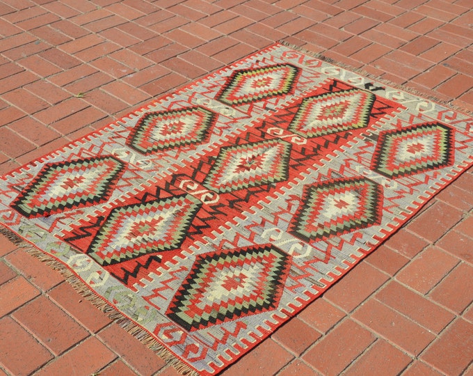 kilim rug, red kilim rug, vintage turkish rug, bohemian rug, boho decor, turkish kilim rug, pattern rug, boho rug, anatolian kilim rug