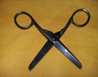 Vintage Childs Scissors. Graef Schmidt Inc. Child's Safety Scissors. Made in U.S.A. 1940s.
