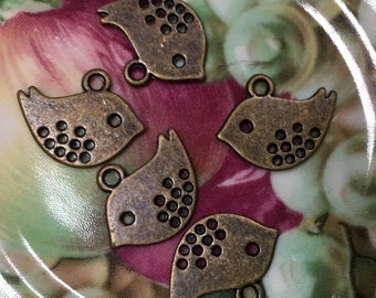 8 bronze bird charms drop pendant findings antiqued bronze quantity 8 DRW158