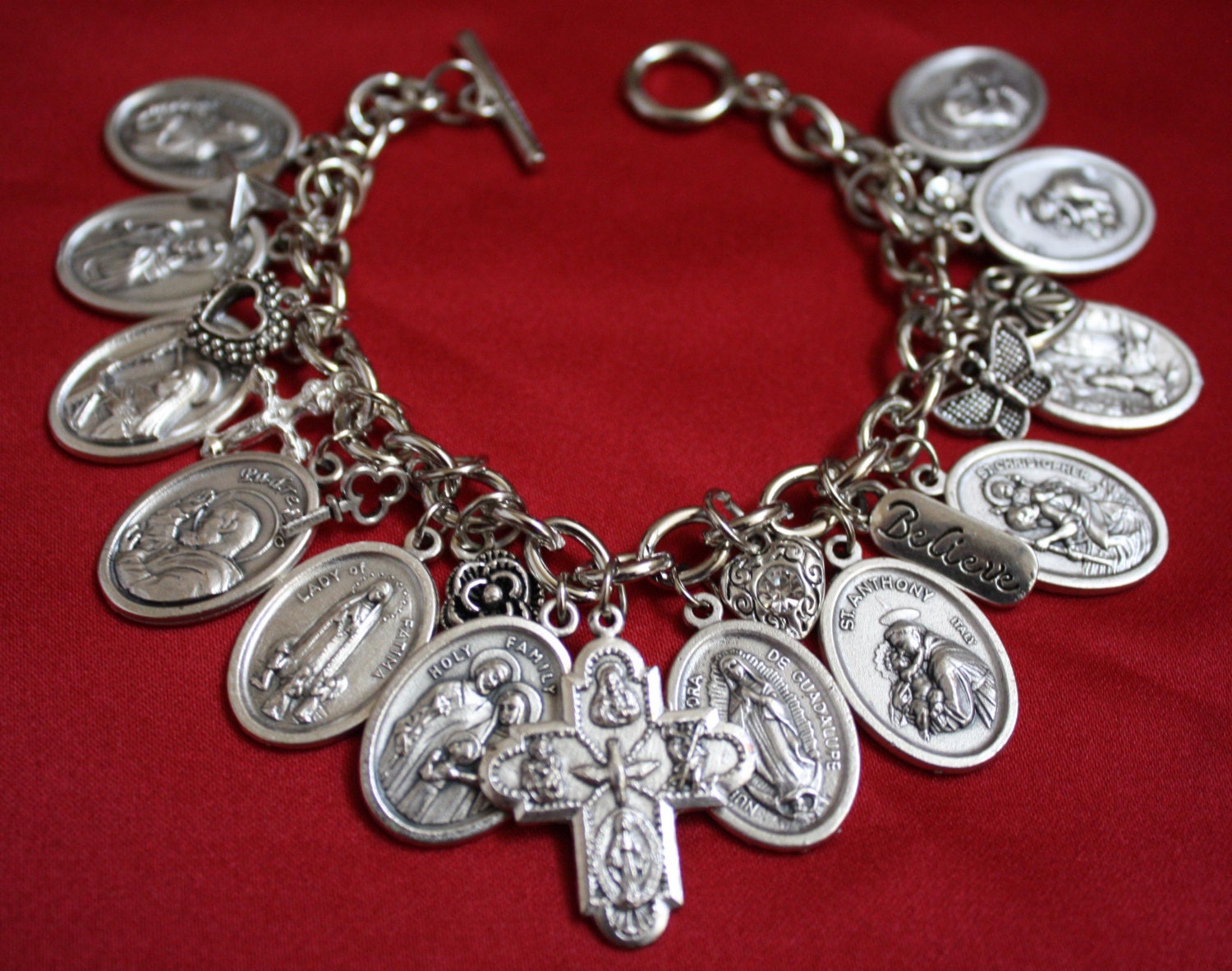 Religious Saint Medal Charm Bracelet 630b Holy Family St
