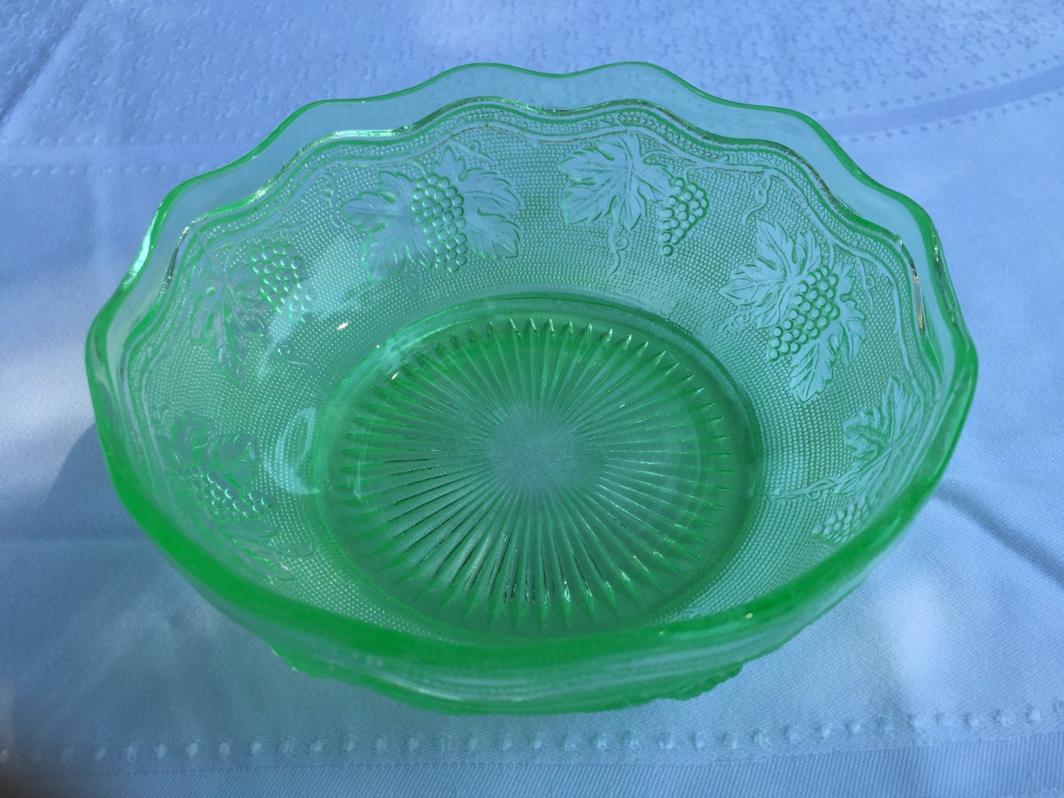 Vintage 1930s Green Depression Glass Serving Bowl Haute Juice