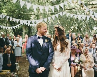 White Bunting Flags, White Garland Boho, Wedding Garland, Fabric Banner Country, Forest Wedding Decor, Wedding Pennant Banners, Tent Decor