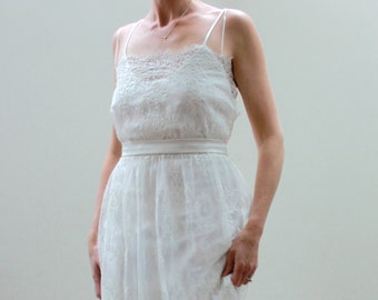 Wedding Dress SAMPLE SALE -- Ivory Corded Lace Wedding Dress