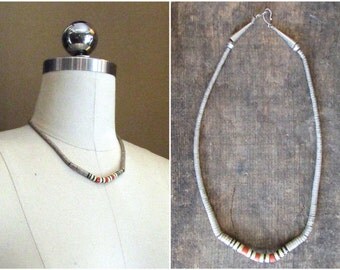 GOING NATIVE Vintage 1970s Heishi bead Necklace | hippie boho |