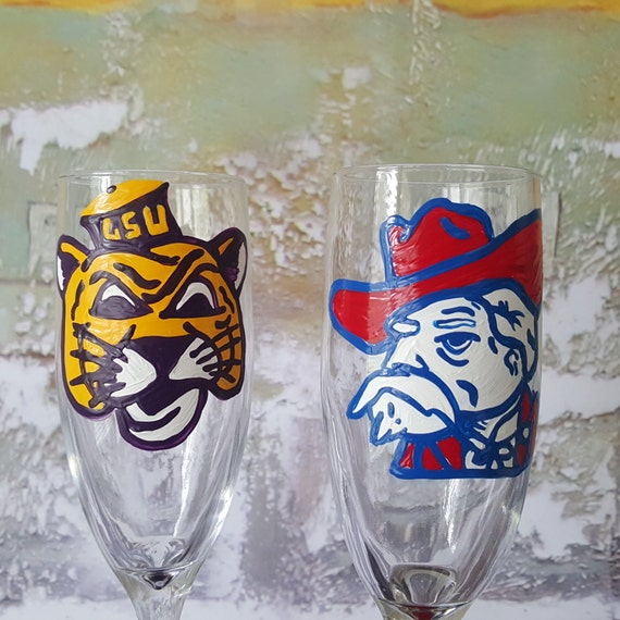 House Divided College Wedding Glasses lsu vs ol miss