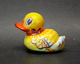 Vintage West Germany Lehmann Small Duck Friction Toy (E7654)