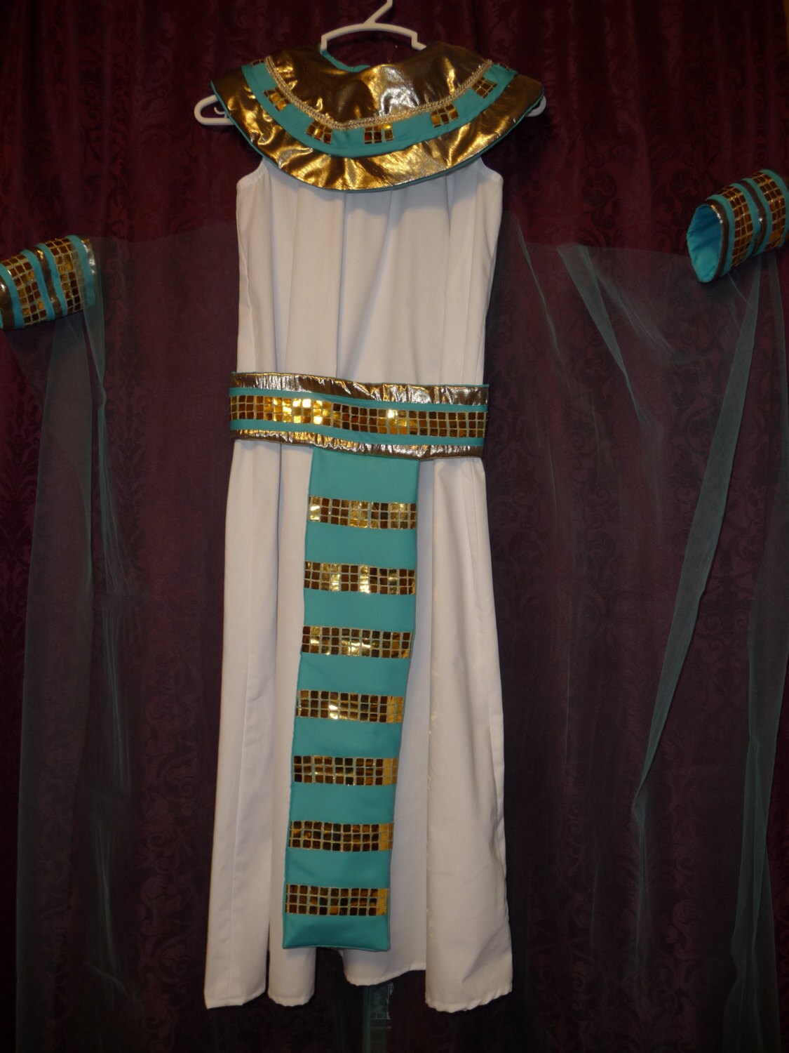 Be an Egyptian in an exotic Cleopatra or Pharaoh costume.