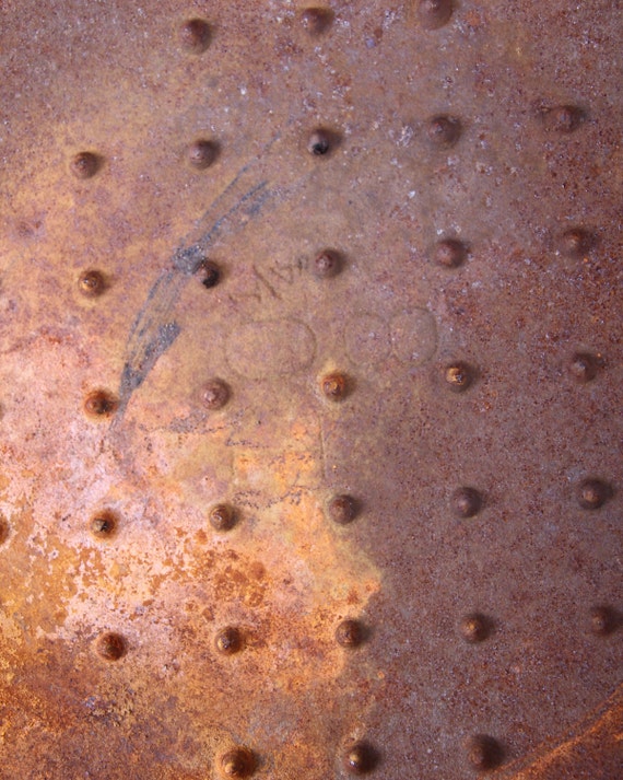 Antique Cast Iron Pot / Rusted Cast Iron Pot with Lid