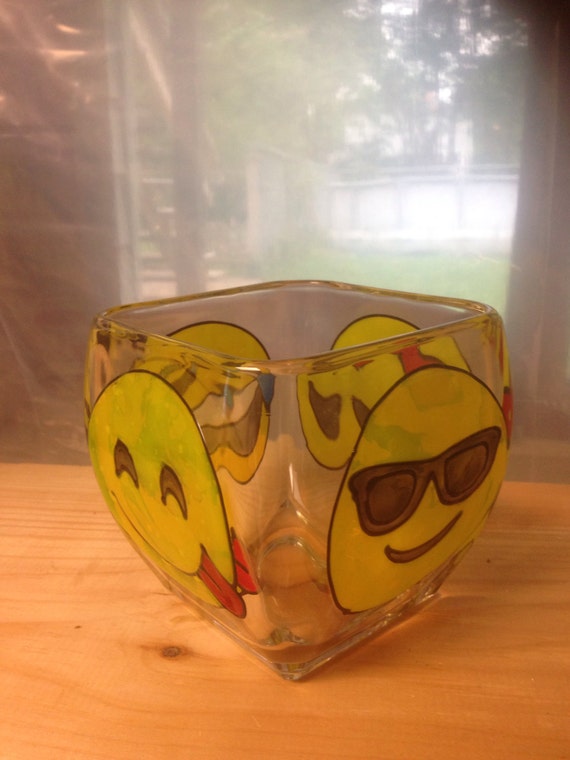 Emoji bowl