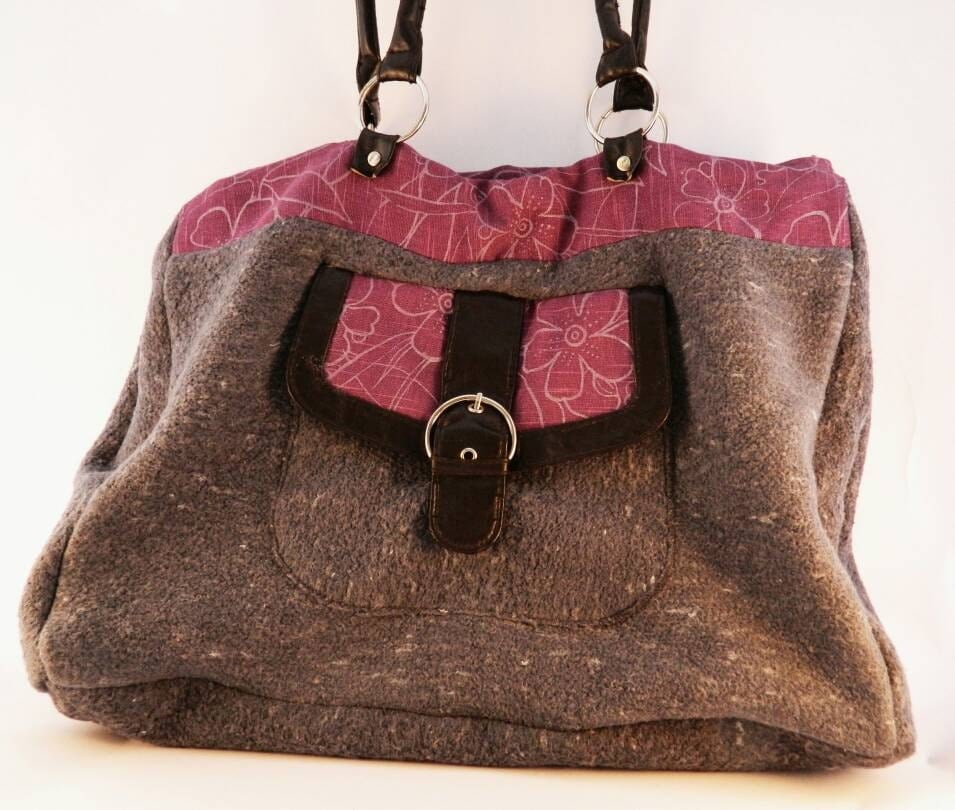 changeable purses magnetic outer shell