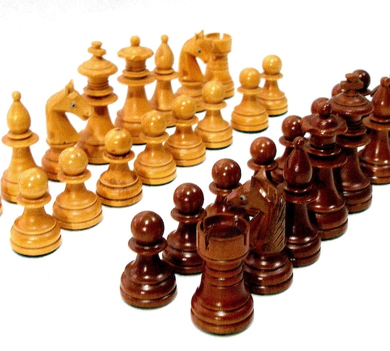 70s CHESS SET Boxed SWITZERLAND Hand Carved Solid Walnut n