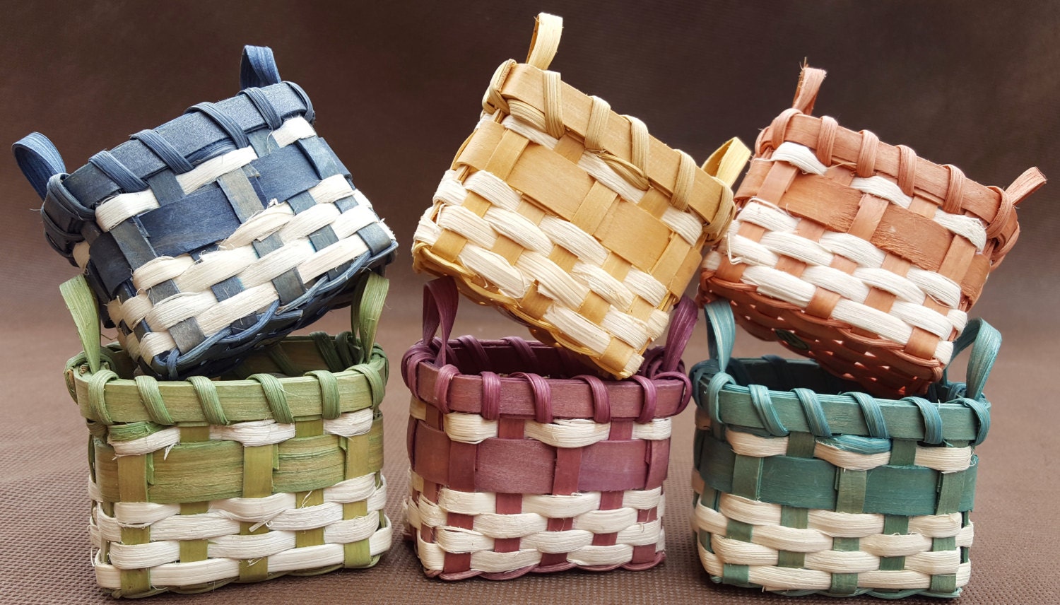 Huge Lot Small Colorful Basket Wedding Party by TheBlueHutch