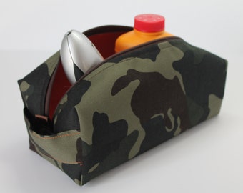 Large Camo Dopp Kit - College Student Gift - Men's Shaving Kit - Monogrammed Dopp Kit - Hunting Gifts - Camo Makeup Bag