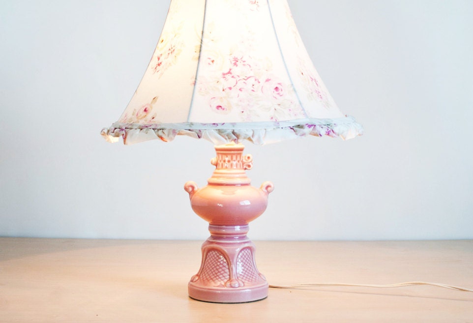 Vintage Pink Bedside Lamp 1950s Ceramic Boudoir by TheWildWorld