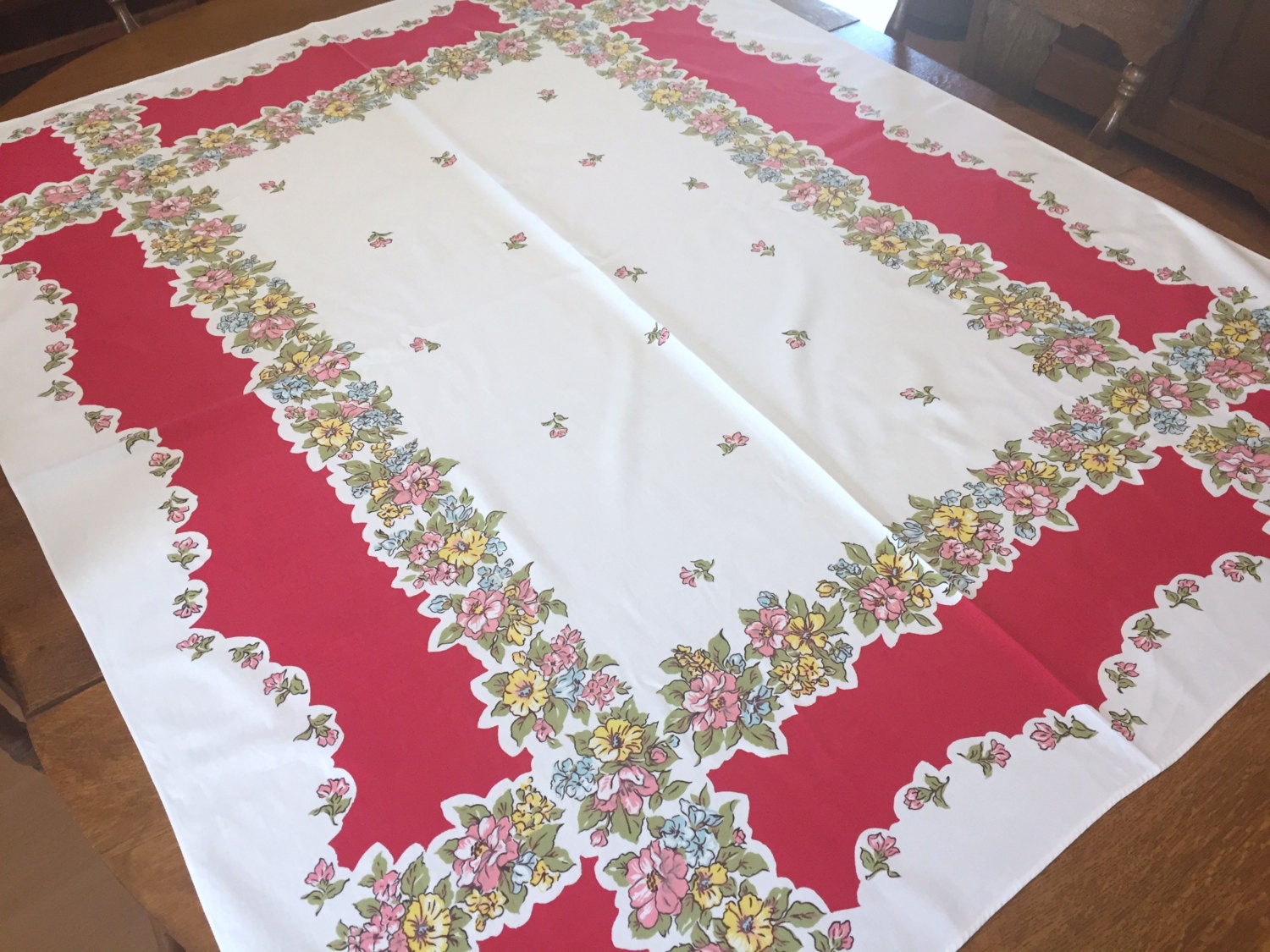 1950's Printed Tablecloth Vintage Red White Floral