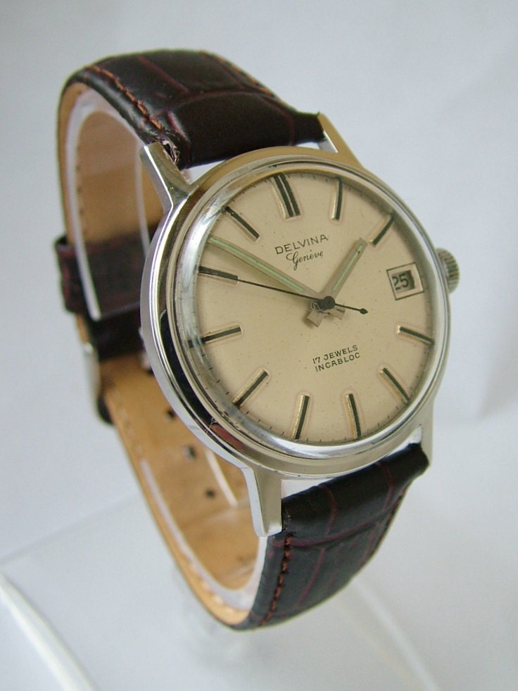 A gents 1960s Delvina Geneve wristwatch