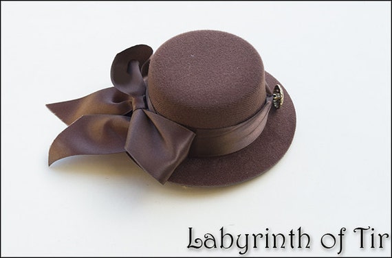 Mini Top Hat,Tea Party Hat, Steampunk Hat, Wedding Hat, Victorian, lace and sateen by LabyrinthofTir steampunk buy now online