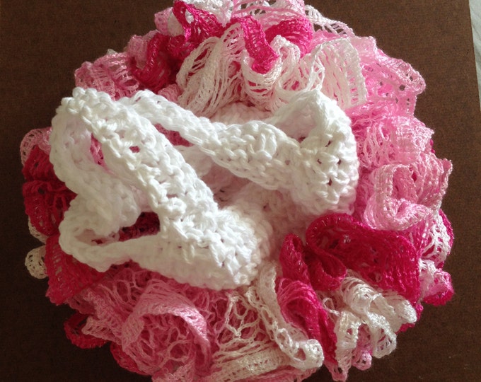 ruffled pink and white crochet purse