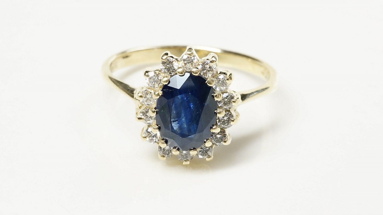 Diamond ring with Sapphire Blue Sapphire 1 ct Blue Sapphire