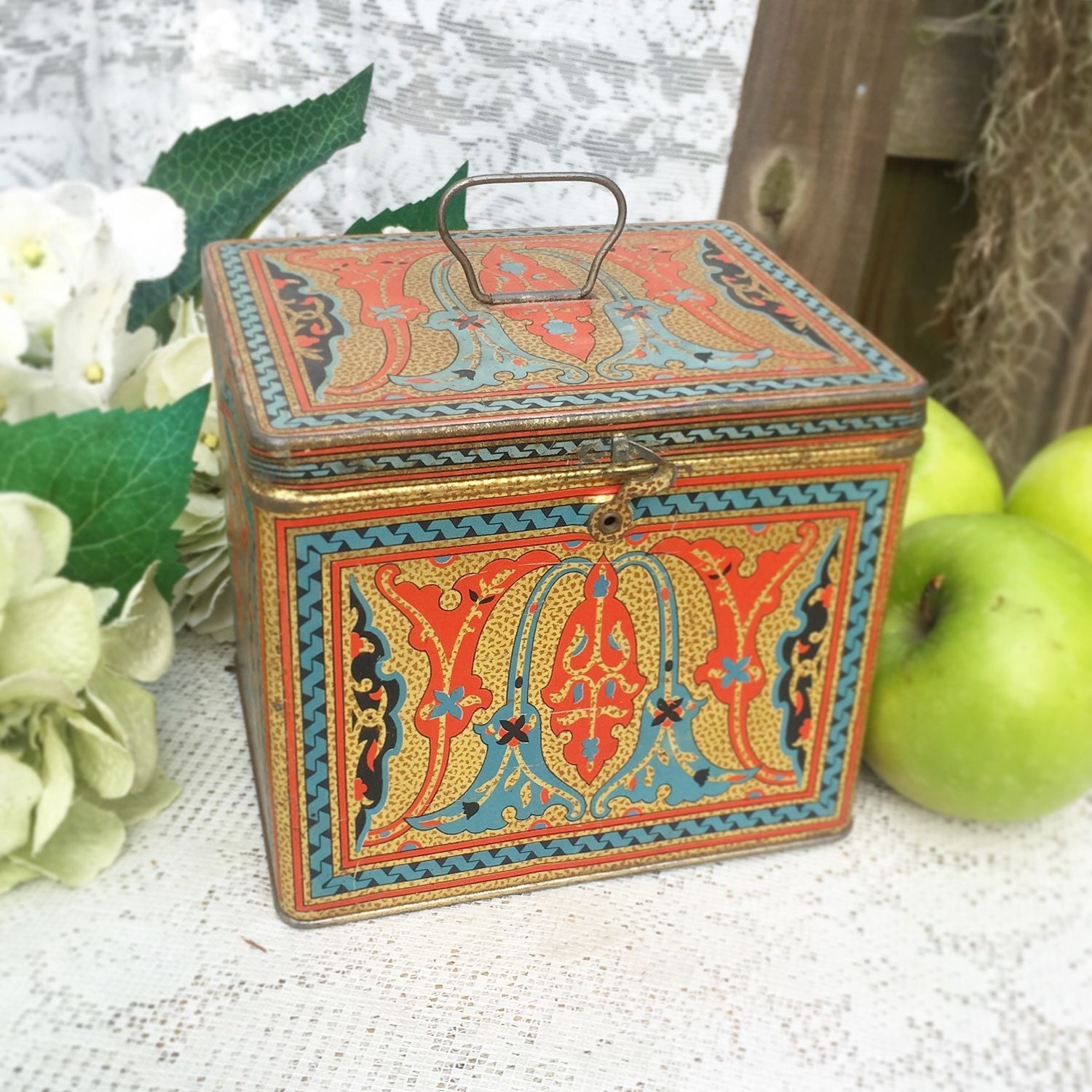 Antique Art Deco Uneeda tin litho box, Storage trinket tea box w ...