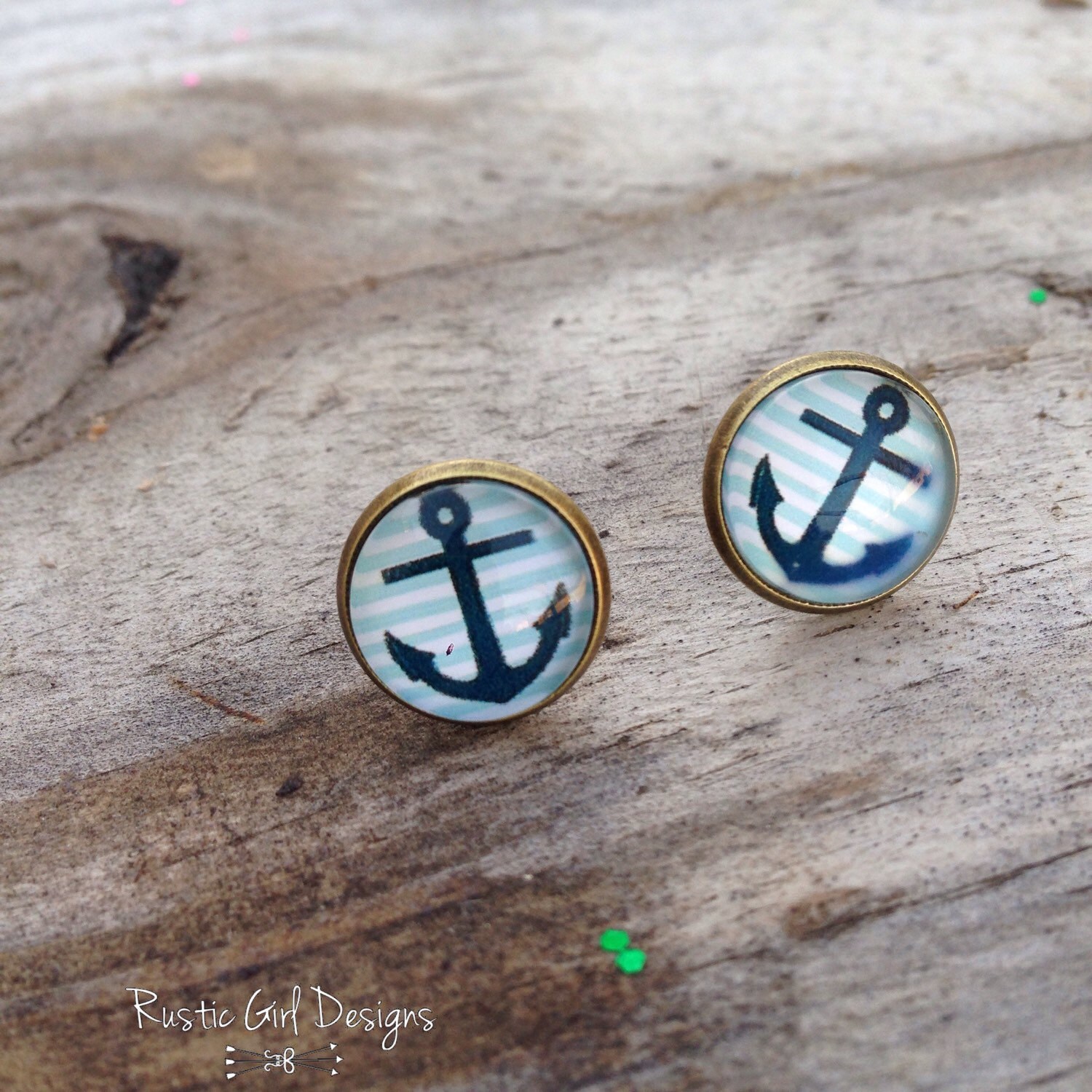 Anchor stud earrings