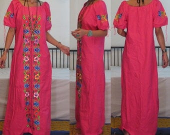ETHNIC VINTAGE 1970's shocking pink mexican embroidered short puff sleeves hippie boho peasant maxi dress