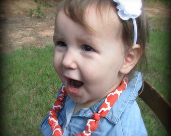 Pumpkin Spice Fabric Necklace for Girls, Fall Girl, Fall Toddler Necklace, Kids Jewelry, Kids Gift, Mother Daughter, Teething Necklace