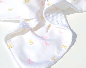New Bow Print Minky Baby Blanket
