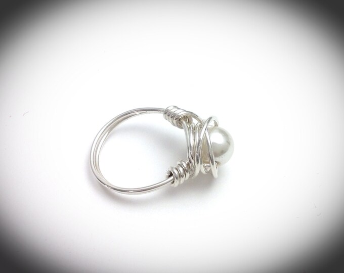 Sterling silver wire wrapped ring with double band and pearl