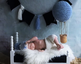 Newborn Photo Session Prop, newborn bed props, baby photo prop, crochet balloon, banner, mattress