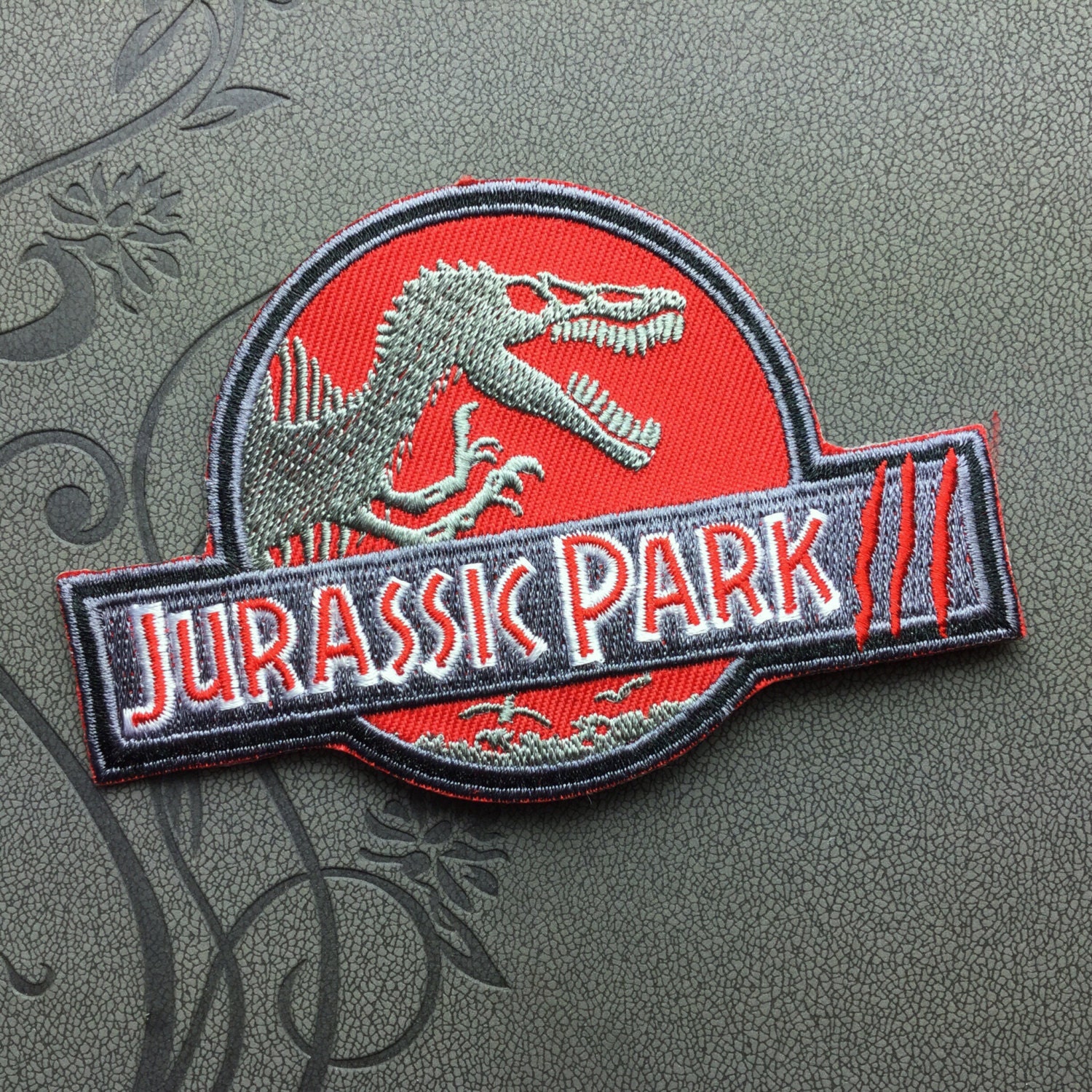 jurassic-park-badge-patch-embroidered-iron-on-patch-sew-on-patches-iron