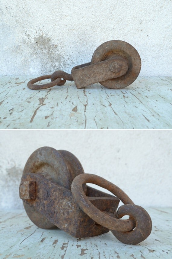 Vintage Metal Pulley Old Rusty Metal Pulley Rustic Barn