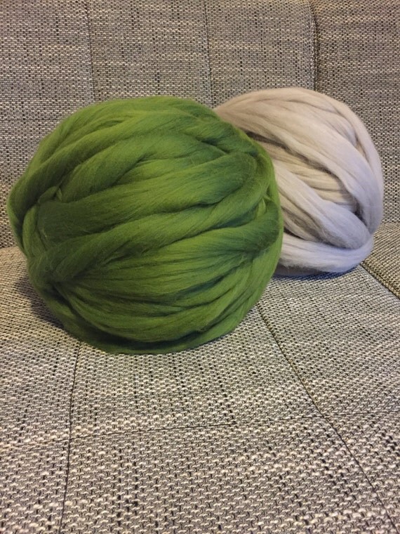 Chunky yarn. Giant knitting. Bulky yarn. Chunky merino wool