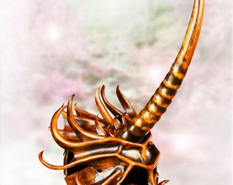 masque de cuir à la main Licorne