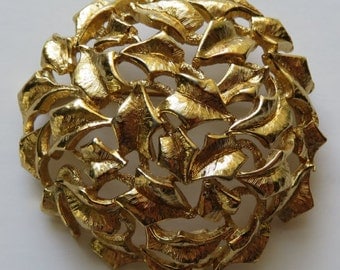 Vintage Monet Brooch Gold Tone Vintage Brooch Monet Pin Vintage Jewelry Monet Leaf Brooch Gold Tone Pin Costume Jewelry Brooch Vintage Pin