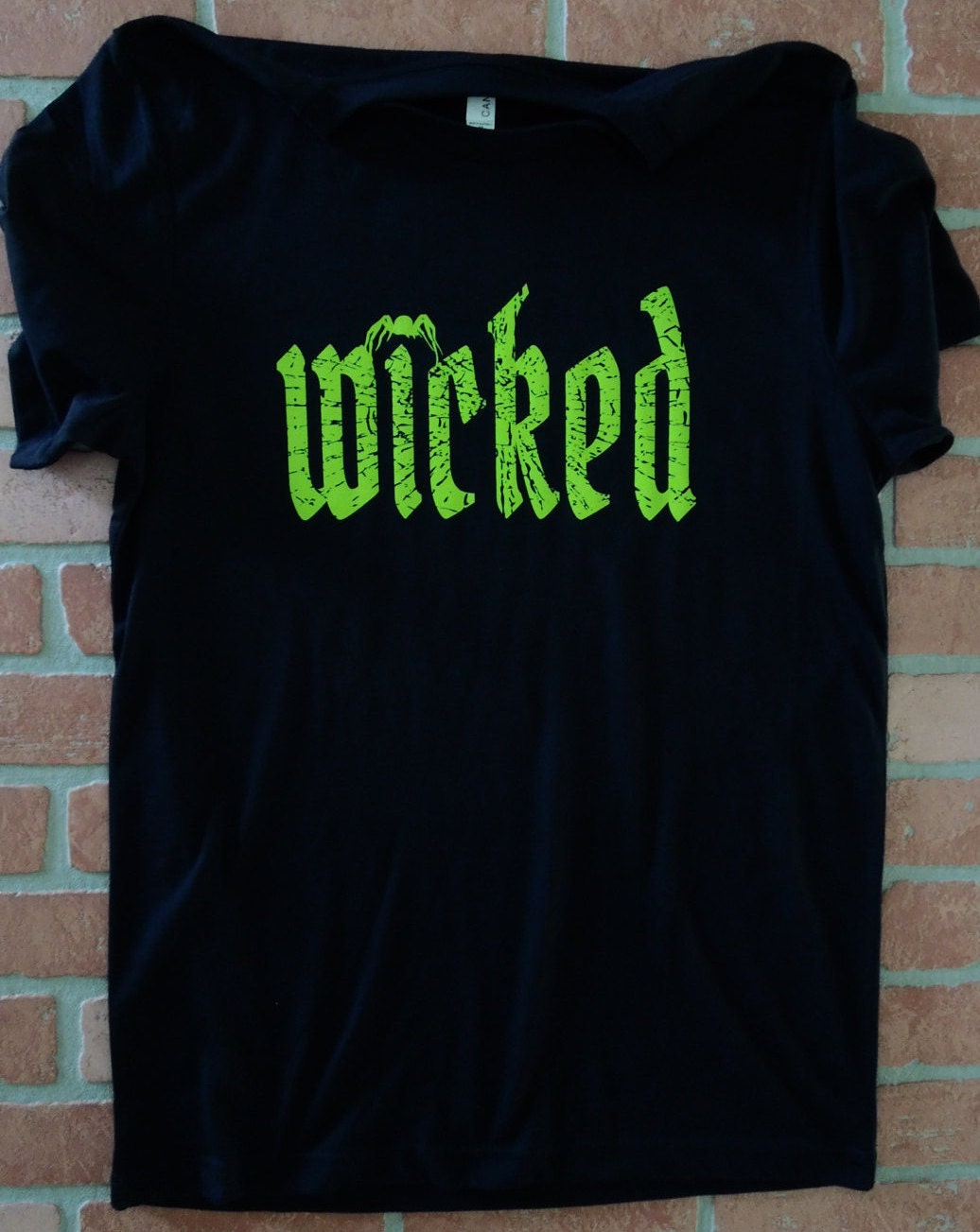 Halloween T-Shirt Wicked T-Shirt Distressed Graphic T-Shirt