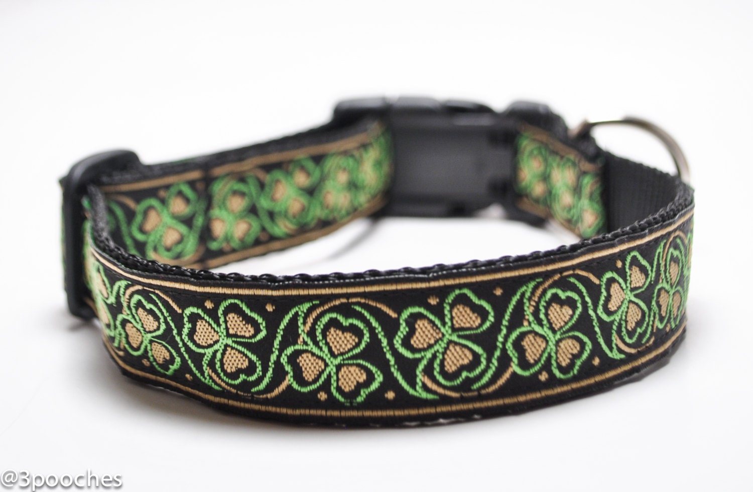 Shamrock Dog Collar in Gold and Lime / Luck of the Irish in