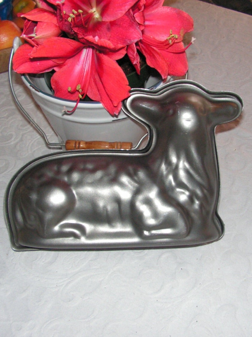 Vintage Lamb Cake Mold Pan for Easter Decor and Baking