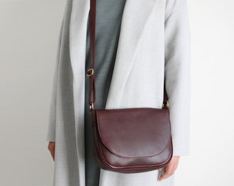 Saddle Bag Bordeaux Leather, crossbody bag, minimalistic shoulder bag, medium cross body bag