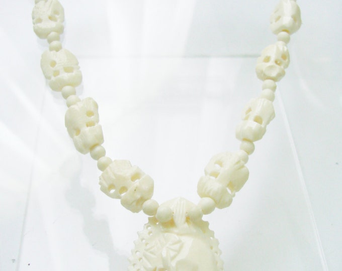 Vintage Hand Carved Bone Elephant Pendant Necklace / Intricate & Delicate Carving / Jewelry / Jewellery