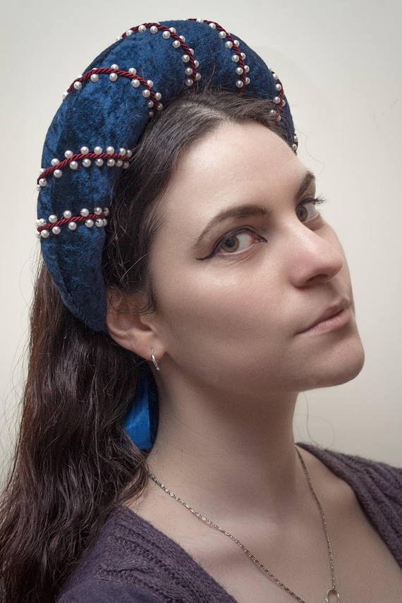 Italian Renaissance inspired headpiece in crushed velvet free