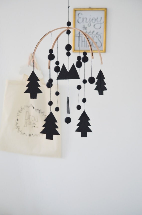 Baby mobile Mobile noir et blanc monochrome black and white